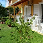 Rantos Apartments